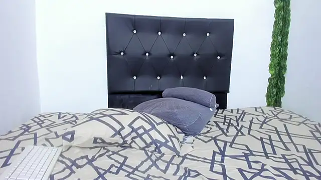 Snapshot of michellnasty chatting on 03-27-26, 04:18 michellnasty online show from 03-27-26, 04:18