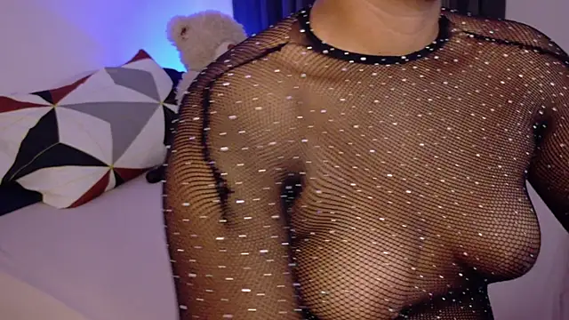 Snapshot of nudesketch1 chatting on 11-12-25, 02:06 nudesketch1 online show from 11-12-25, 02:06