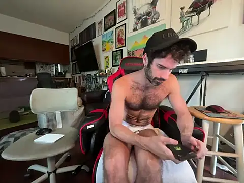 Pupscritch online show from 05-15-26, 04:47