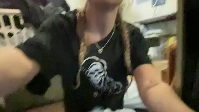 sweetceeme online show from 10-27-25, 12:04