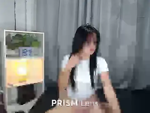 Urasian ladybug online show from 10-02-25, 04:52