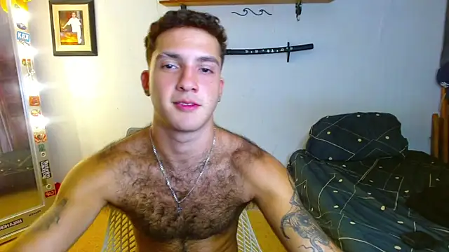 Snapshot of ocean_boy chatting on 09-10-25, 11:27 ocean boy online show from 09-10-25, 11:27