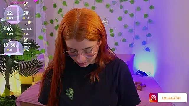 Naomy tay1 online show from 09-21-25, 03:19