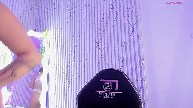 Naomy tay1 online show from 03-29-26, 03:17