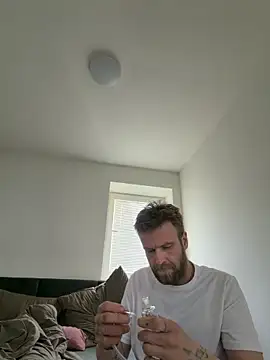 jarda94cz online show from 04-07-26, 11:32