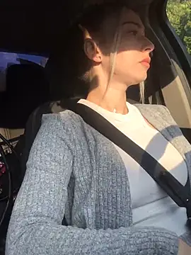 Reina Cummings online show from 09-09-25, 05:29