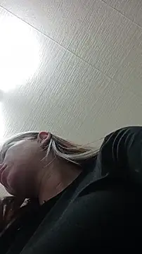 Snapshot of Reina_Cummings chatting on 01-07-26, 06:16 Reina Cummings online show from 01-07-26, 06:16