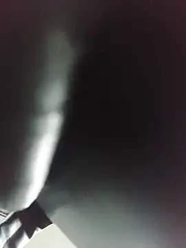 Snapshot of Reina_Cummings chatting on 01-16-26, 06:28 Reina Cummings online show from 01-16-26, 06:28