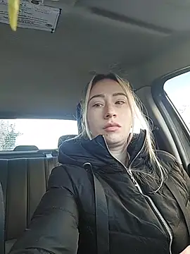 Snapshot of Reina_Cummings chatting on 02-03-26, 06:40 Reina Cummings online show from 02-03-26, 06:40