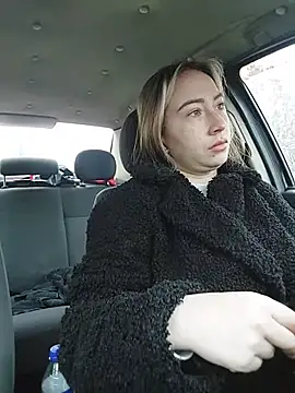 Snapshot of Reina_Cummings chatting on 02-11-26, 06:18 Reina Cummings online show from 02-11-26, 06:18