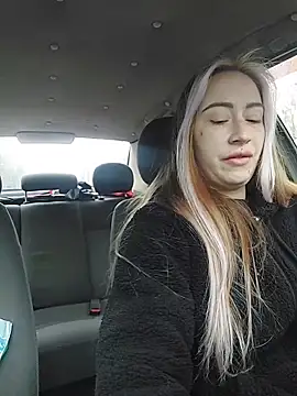 Snapshot of Reina_Cummings chatting on 03-03-26, 05:57 Reina Cummings online show from 03-03-26, 05:57