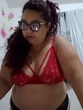 Snapshot of ladytropical1 chatting on 10-26-25, 06:08 ladytropical1 online show from 10-26-25, 06:08