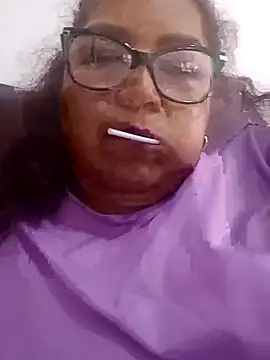 Snapshot of ladytropical1 chatting on 11-02-25, 04:42 ladytropical1 online show from 11-02-25, 04:42