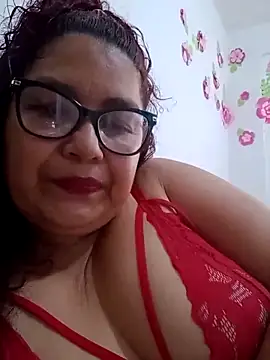 Snapshot of ladytropical1 chatting on 11-28-25, 03:14 ladytropical1 online show from 11-28-25, 03:14