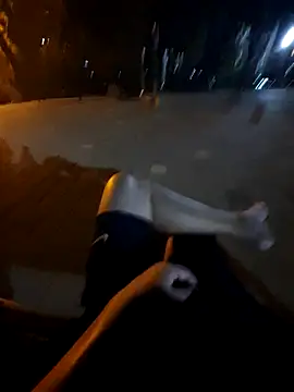 Snapshot of starvingo2002 chatting on 09-15-25, 11:21 starvingo2002 online show from 09-15-25, 11:21