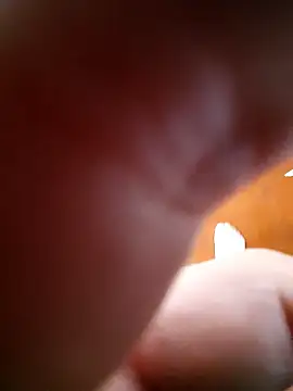 Snapshot of starvingo2002 chatting on 09-17-25, 05:09 starvingo2002 online show from 09-17-25, 05:09