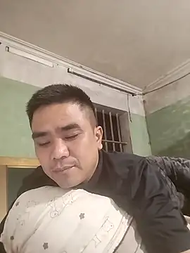 Snapshot of HoangNam20x chatting on 12-01-25, 12:32 HoangNam20x online show from 12-01-25, 12:32