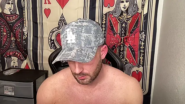 Snapshot of brettmycles28 chatting on 11-13-25, 02:10 brettmycles28 online show from 11-13-25, 02:10