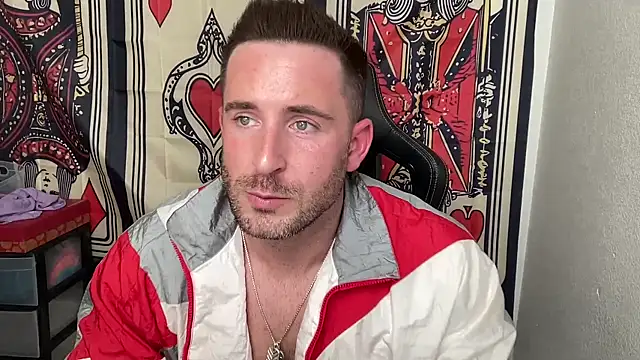 Snapshot of brettmycles28 chatting on 11-19-25, 12:32 brettmycles28 online show from 11-19-25, 12:32