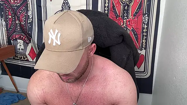 brettmycles28 online show from 12-22-25, 06:27