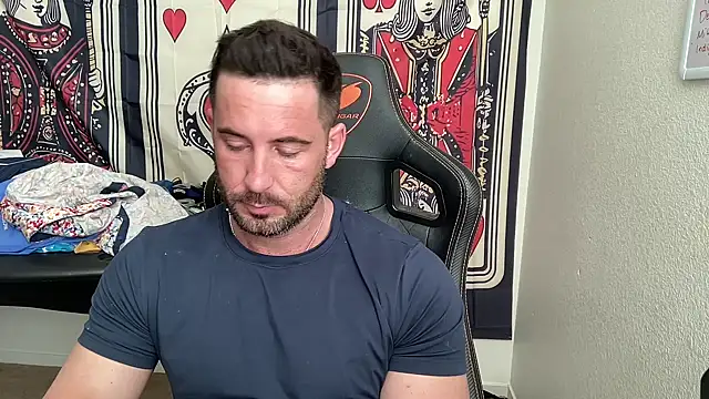Snapshot of brettmycles28 chatting on 03-12-26, 03:40 brettmycles28 online show from 03-12-26, 03:40