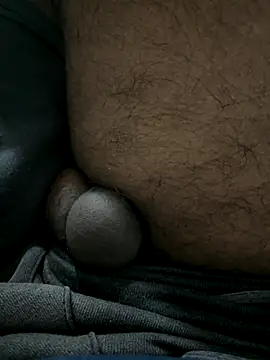 Snapshot of bigDick_000610 chatting on 09-22-25, 07:49 bigDick 000610 online show from 09-22-25, 07:49