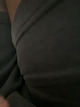Snapshot of bigDick_000610 chatting on 05-21-26, 07:21 bigDick 000610 online show from 05-21-26, 07:21