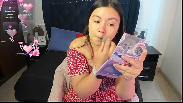 LucyPetit online show from 09-20-25, 01:56