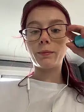 Snapshot of raen001 chatting on 11-20-25, 09:09 raen001 online show from 11-20-25, 09:09