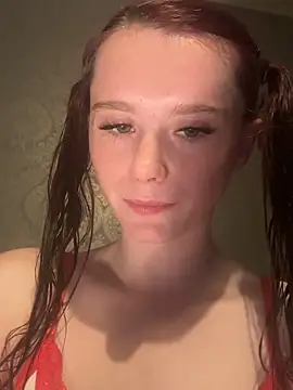 Snapshot of raen001 chatting on 12-13-25, 09:42 raen001 online show from 12-13-25, 09:42