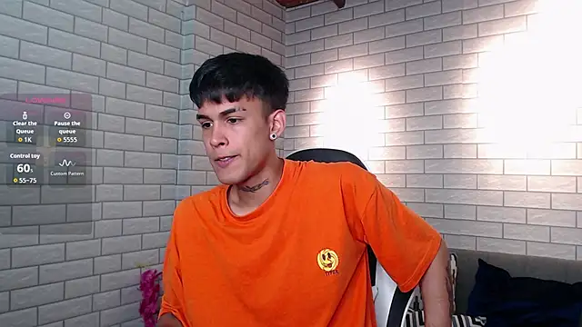 Thiago twink online show from 10-01-25, 07:31