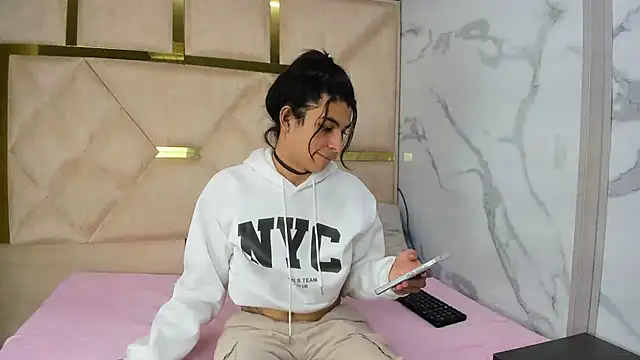 Allisonts69 online show from 11-14-25, 03:49