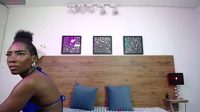 AlexandraCambell online show from 02-13-26, 08:32