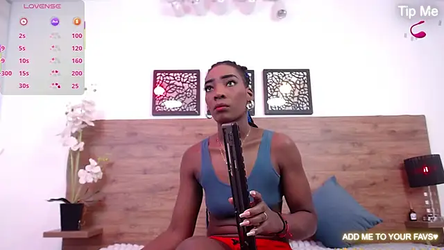 Snapshot of AlexandraCambell chatting on 03-30-26, 07:59 AlexandraCambell online show from 03-30-26, 07:59