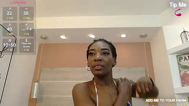 Snapshot of AlexandraCambell chatting on 04-19-26, 08:13 AlexandraCambell online show from 04-19-26, 08:13