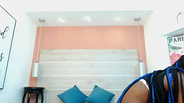 Snapshot of AlexandraCambell chatting on 05-03-26, 07:47 AlexandraCambell online show from 05-03-26, 07:47