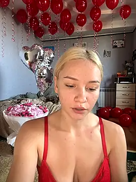 Snapshot of JennaOluretn chatting on 10-02-25, 10:22 JennaOluretn online show from 10-02-25, 10:22