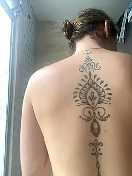 karla-thomsom10 online show from 09-25-25, 06:11