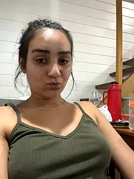 Snapshot of hannahhotwife chatting on 10-04-25, 03:48 hannahhotwife online show from 10-04-25, 03:48