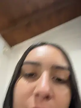 Snapshot of hannahhotwife chatting on 01-13-26, 06:02 hannahhotwife online show from 01-13-26, 06:02