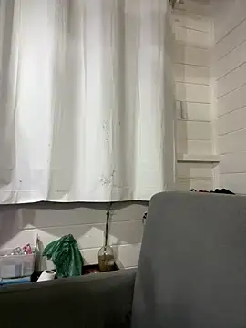 Snapshot of hannahhotwife chatting on 02-17-26, 09:10 hannahhotwife online show from 02-17-26, 09:10