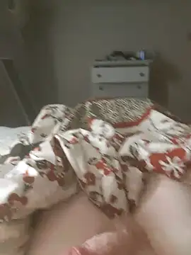 Snapshot of Lavoieya chatting on 10-29-25, 06:04 Lavoieya online show from 10-29-25, 06:04