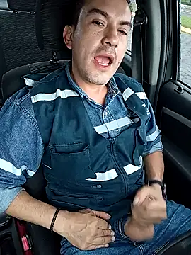 Snapshot of Blackaxes chatting on 02-04-26, 10:26 Blackaxes online show from 02-04-26, 10:26