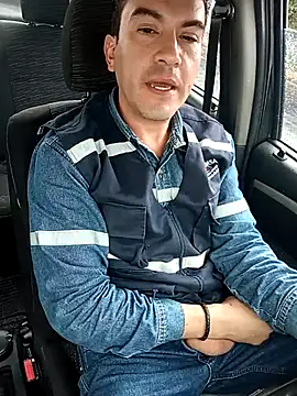 Blackaxes online show from 04-21-26, 09:39