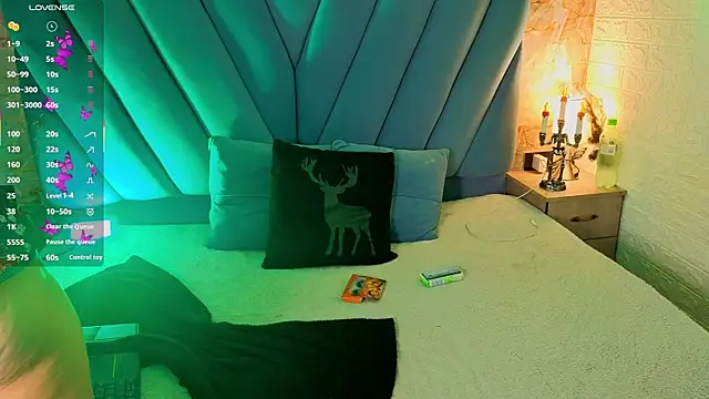 angel  red  online show from 10-09-25, 03:04