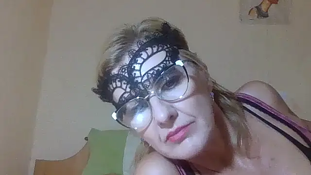 TianaQLove online show from 09-18-25, 11:45