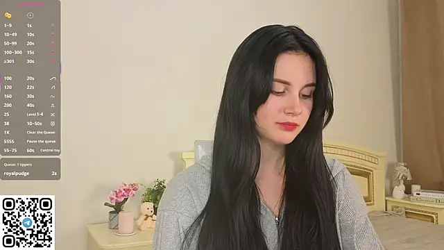 EnricaElis online show from 10-03-25, 09:23