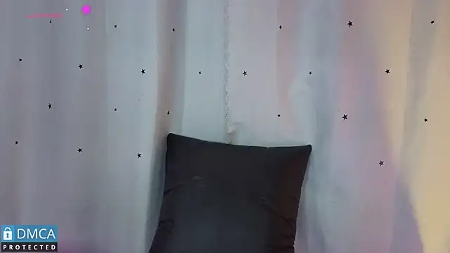 Snapshot of Jessi_Walker chatting on 06-19-26, 03:11 Jessi Walker online show from 06-19-26, 03:11