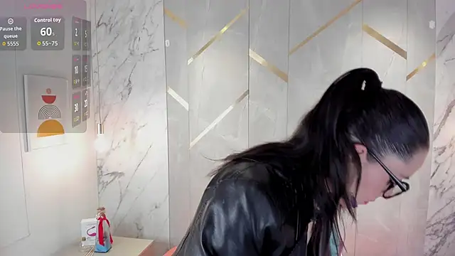 Snapshot of IsisNoir chatting on 03-25-26, 01:06 IsisNoir online show from 03-25-26, 01:06
