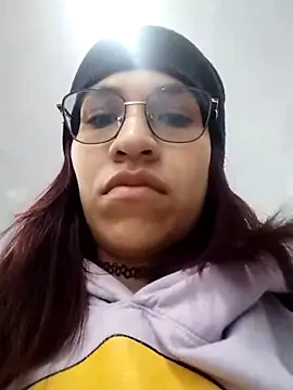 Katyuskka love online show from 11-20-25, 01:22